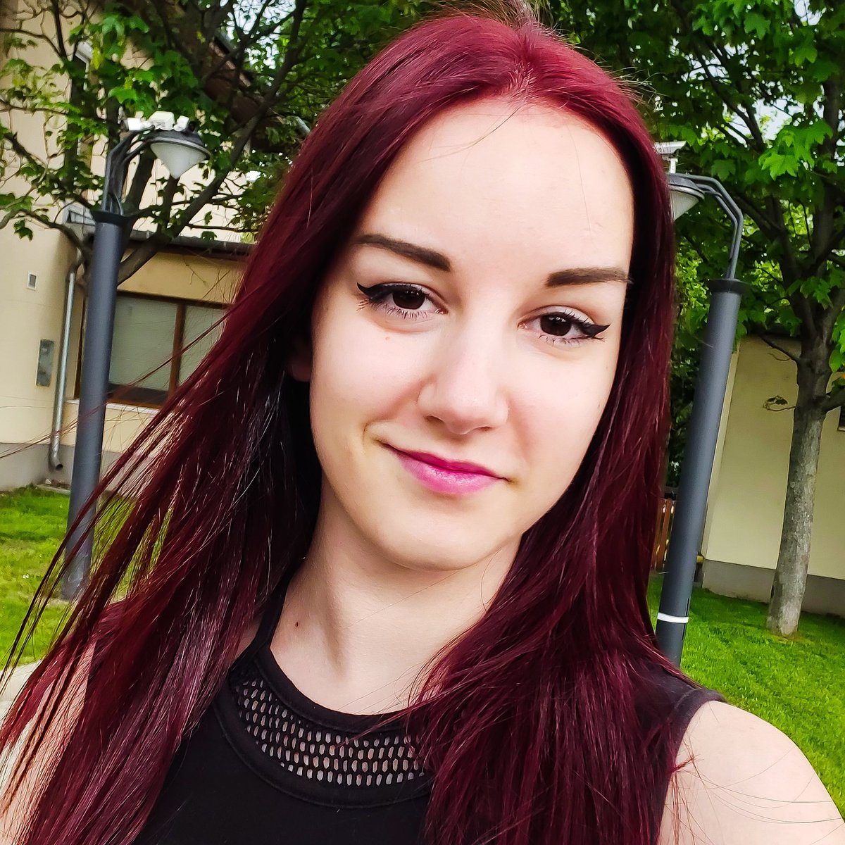 Vivienne_Toth's tweet photo. #NewProfilePic https://t.co/9wocG3kREs