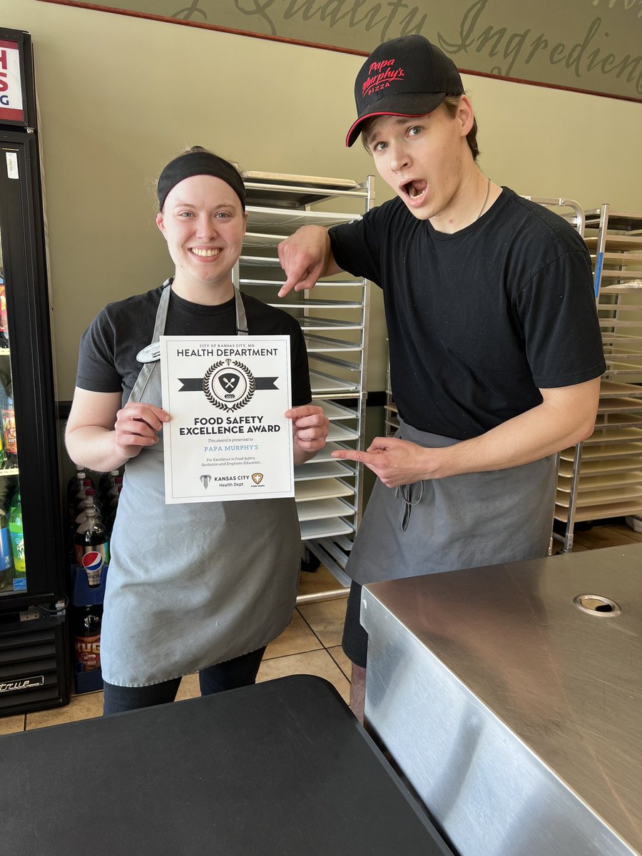 Ah snap! Check out this food safety excellence award at Papa Murphys! #foodsafety #publichealth