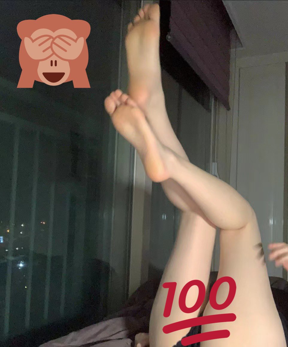 xiaoyingyyyy's tweet photo. vpn挂了好久不见😂😂😂 https://t.co/EUJqoIwd0f