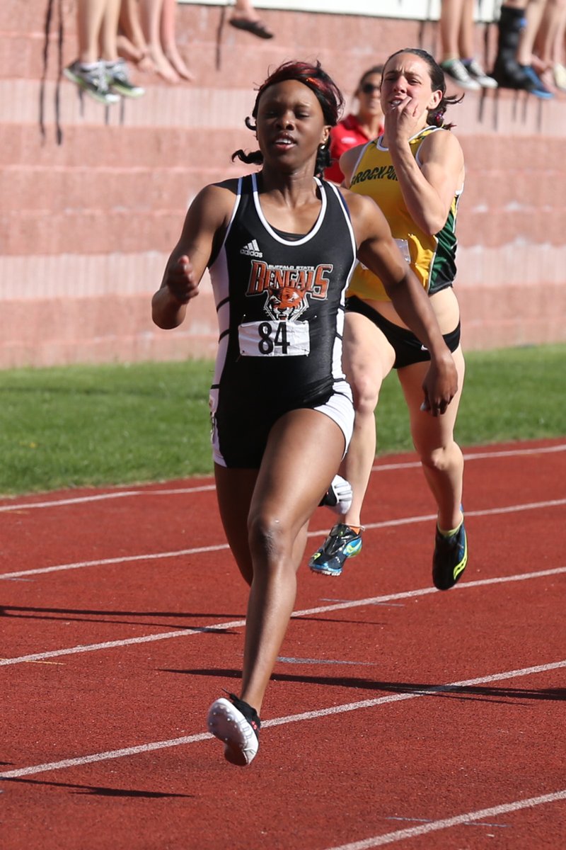 kconwayturner's tweet photo. In 2013, Sasha Henry and Jazmin Dunham combined to win national titles and lead the Women’s Outdoor Track & Field team to a third-place finish in the NCAA Division III Outdoor Championships! #BuffState150 https://t.co/yfJSqXxVFK