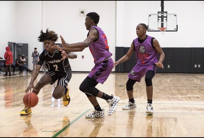 SavionTAnderson's tweet photo. Thanks @Nextupsportsnu for capturing my action shoots during the #born2hoop tournament @PrepHoopsNext @Nextupsportsnu @JaguarHoops @HALionsBoysBB @gmensbasketball @MSHTVOfficial @VandyMBB https://t.co/Gd6N6eQ9tp