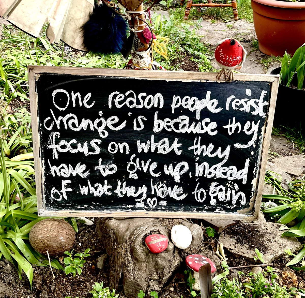 peckhambird's tweet photo. #resistchange #focus #giveup #togain #please #peaceplease #beyou #kindness #wishing #Everyone #light #love #laughter and #joy in your dear #hearts ๐โค๏ธ https://t.co/FbMFnXnuCX