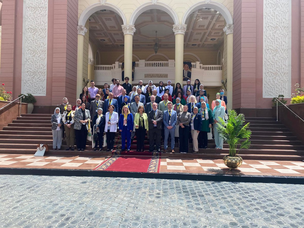 RaniaKhalil4's tweet photo. Irish Studies Symposium @bue_official 
#irishstudiesrcis #EmigrantSupportProgramme
Research Centre for Irish Studies (RCIS) 
@SeanOReganIRL @DGannon2016 @FinolaColgan 
@IRLEmbCairo @dfatirl https://t.co/aOFUu71FF2