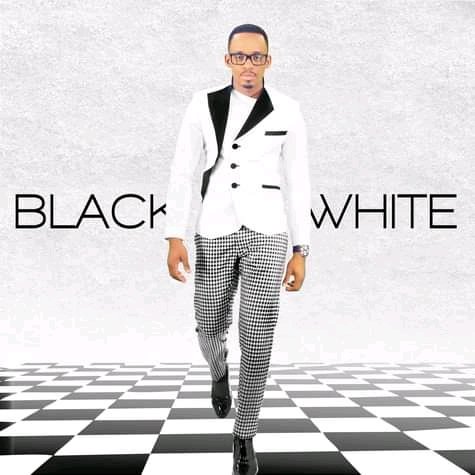 iamteerockz's tweet photo. Besekuba yilomjita guyz @DonaldInDenial uyacula brazo ngyakvuma "Mr Redmike"🎙️🎶🎷❤️ https://t.co/oq8IVLyZ5a