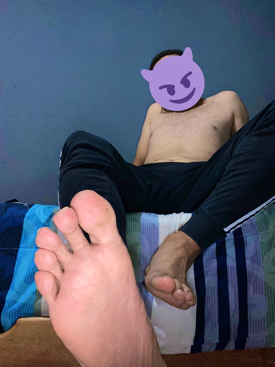 Esta porque me gusto mi pelo…
#RetweetForMore quien para?🥵🤤 #Feet #bisexual #LGBTQ
