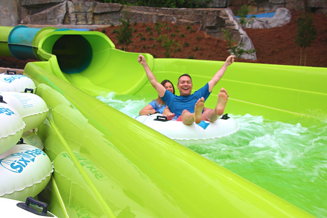 SF_WhiteWater's tweet photo. This Saturday we splashed into our 38th season with the opening of our newest water slide, Python Plunge! 🐍🌊 Thank you to everyone who joined us for an amazing (and slightly chilly 🥶) Opening Weekend! #MySixFlags #PythonPlunge https://t.co/wKZblfYJJr