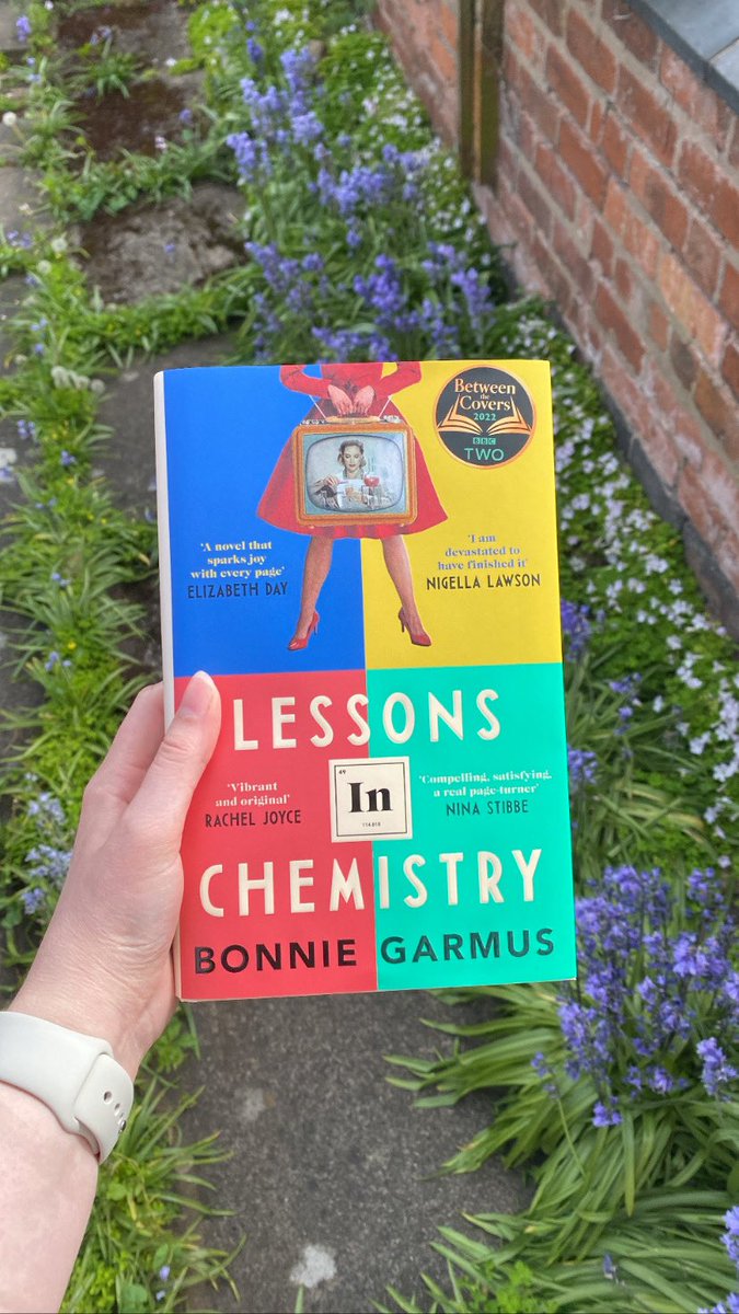 Okay WOW. Everyone knows I’m a soppy old thing, but not many books actually make me cry (the last one was Hamnet) - I totally lost it on page 360 of this though. Elizabeth Zott is bloody brilliant. Bonnie Garmus is incredible. Women are just phenomenal. Thank you and goodnight.