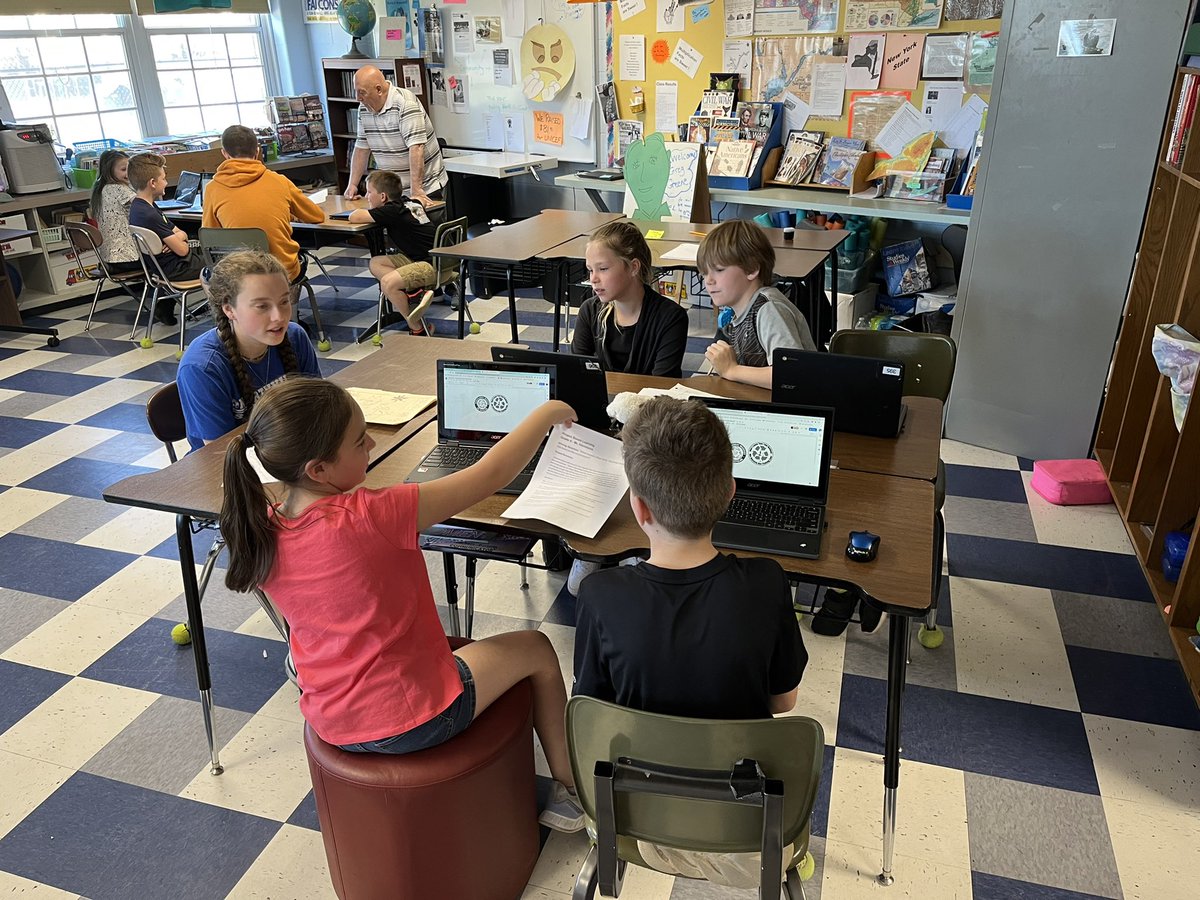 MrRatti_Galway's tweet photo. District-wide PBL in action!! Mr. Hoffman’s advanced CNC class collaborating with Mr. Hammons’ 4th grade class to help keep the Great Sacandaga clean and safe for both humans and water species 🎣 🐠
@NCSESMSHS @PBLWorks #NoTrashPlease #RecycleYourLine https://t.co/r32T5kFtsC