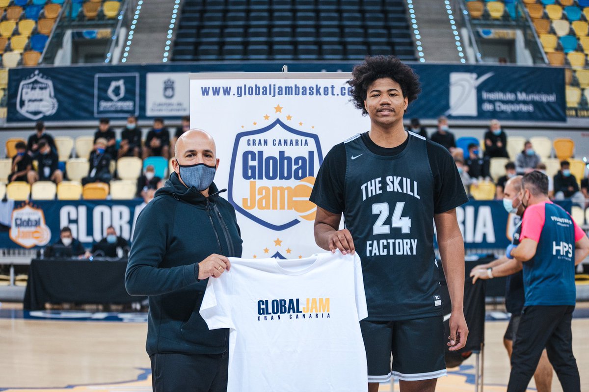 SEEcamps309's tweet photo. CAMP COACH ANNOUNCEMENT: Lathan Sommerville 🤝

🔘From Peoria, IL
🔘Plays at @TSFPrepHS 
🔘EYBL 17U w/ @BradBealElite 
🔘Offers from Big East, Big Ten, and MVC Schools
🔘@GlobalJamBasket MVP

@SEEcamps309 @LathanSommervi2 https://t.co/3d9V382IIE