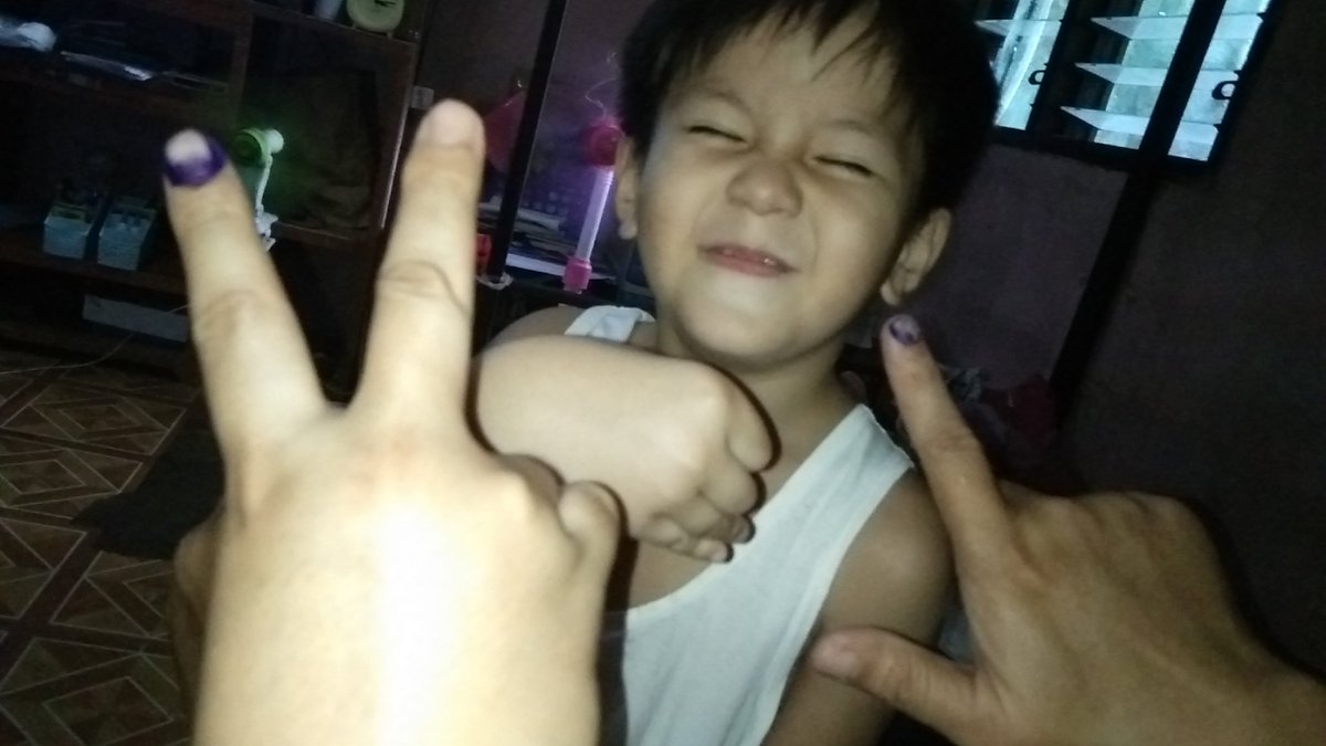 Mhaila10's tweet photo. @YouScoop BBM at leni 2joints c bunso

done are vote!!
#nationalElection2022 https://t.co/jzIkySn2h1