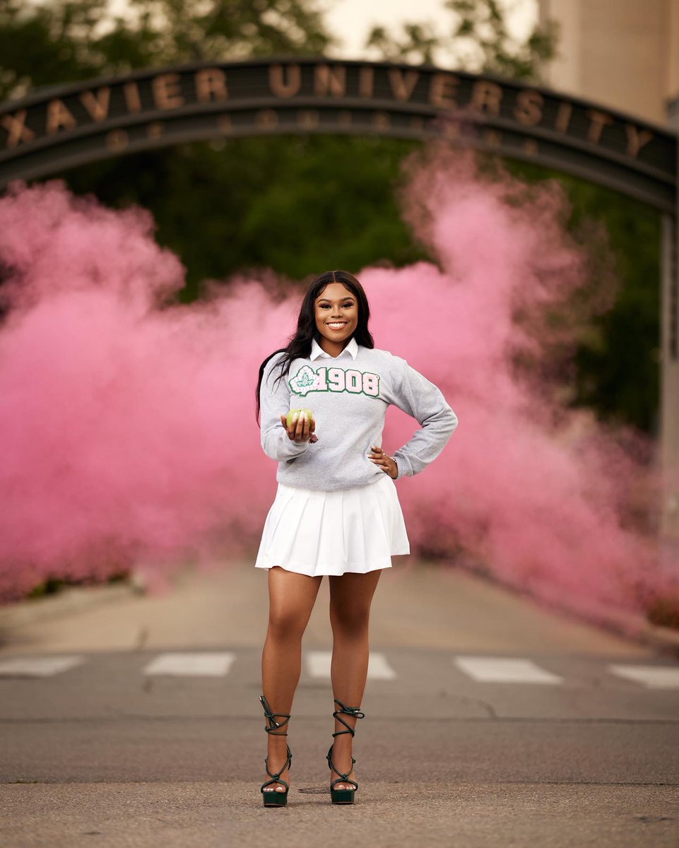kaiteochefe's tweet photo. May 7th, 2022. You just had to be there. #xula22 #bachelorsmeplease https://t.co/9XTMNTnbSM