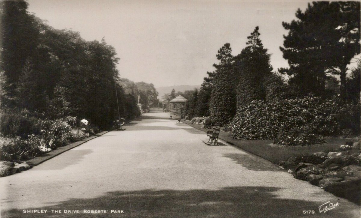 SaltsWalks's tweet photo. #Saltaire Park in 1907. Sir James Roberts gifted it to #Bradford in 1920 with a condition that it must forever be called Roberts Park in memory of his son Bertram. “Bertram Park” would surely have served the purpose better. #MistsOfTime #PlatinumJubilee https://t.co/rNHEug8K6T