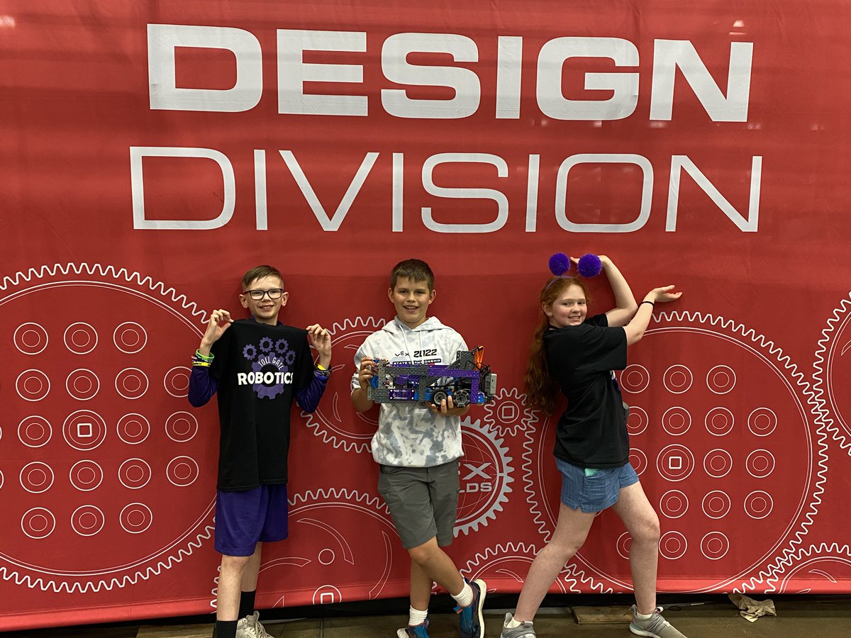 OrzechowskiS's tweet photo. We are so proud of our TGMS VEX Students competing in World Championship in Dallas, TX. #PLSD #VEXIQ https://t.co/CXGKVU33Sb