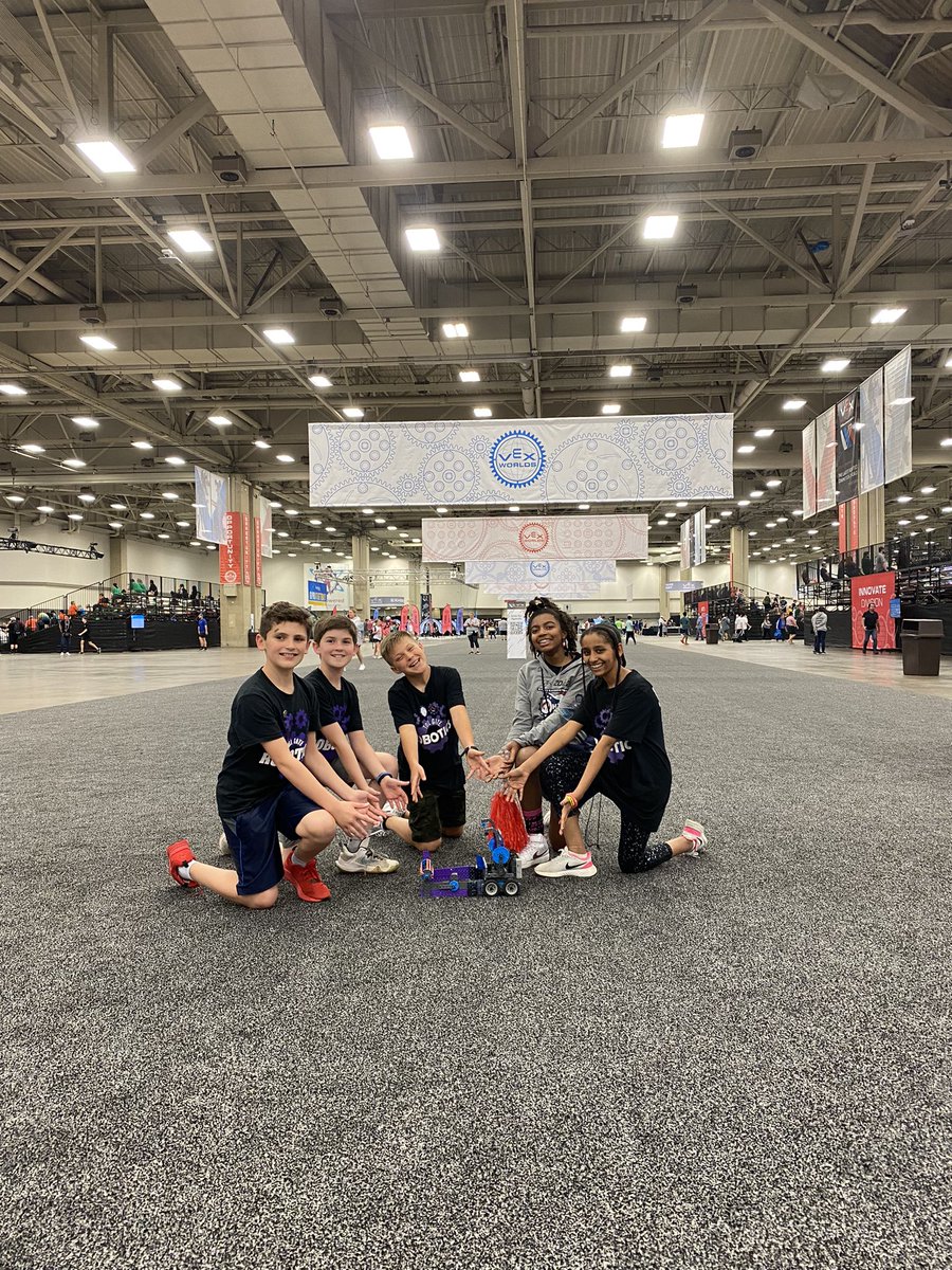 OrzechowskiS's tweet photo. We are so proud of our TGMS VEX Students competing in World Championship in Dallas, TX. #PLSD #VEXIQ https://t.co/CXGKVU33Sb