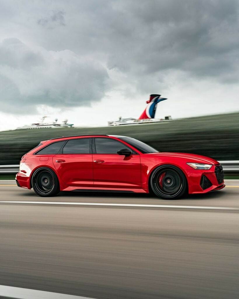 Camp_allroad's tweet photo. What’s the best RS6 color? 
🚘@miami_coto // 📷 @kfletchphotography
_________________________________
#audi #AudiRS6 #RS6Avant #RS6 #audiallroad #campallroad #avant #audiavant #wagoon #quattro #wagonsteez #audipixs #wagonation #wagonsdaily #savethewago… https://t.co/jXKlI8r2Ix https://t.co/ko2z5HqZxH