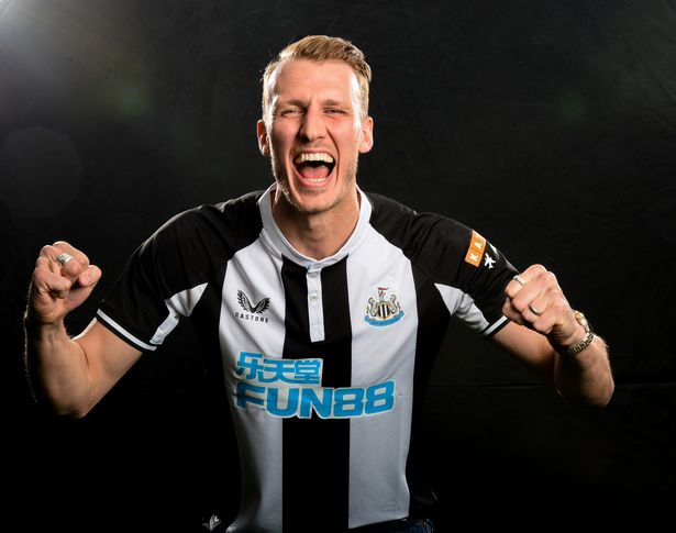 Magpie24_7's tweet image. Happy 30th birthday to Newcastle United defender 'Big' Dan Burn! 🎂🎁
#NUFC #NUFCFans