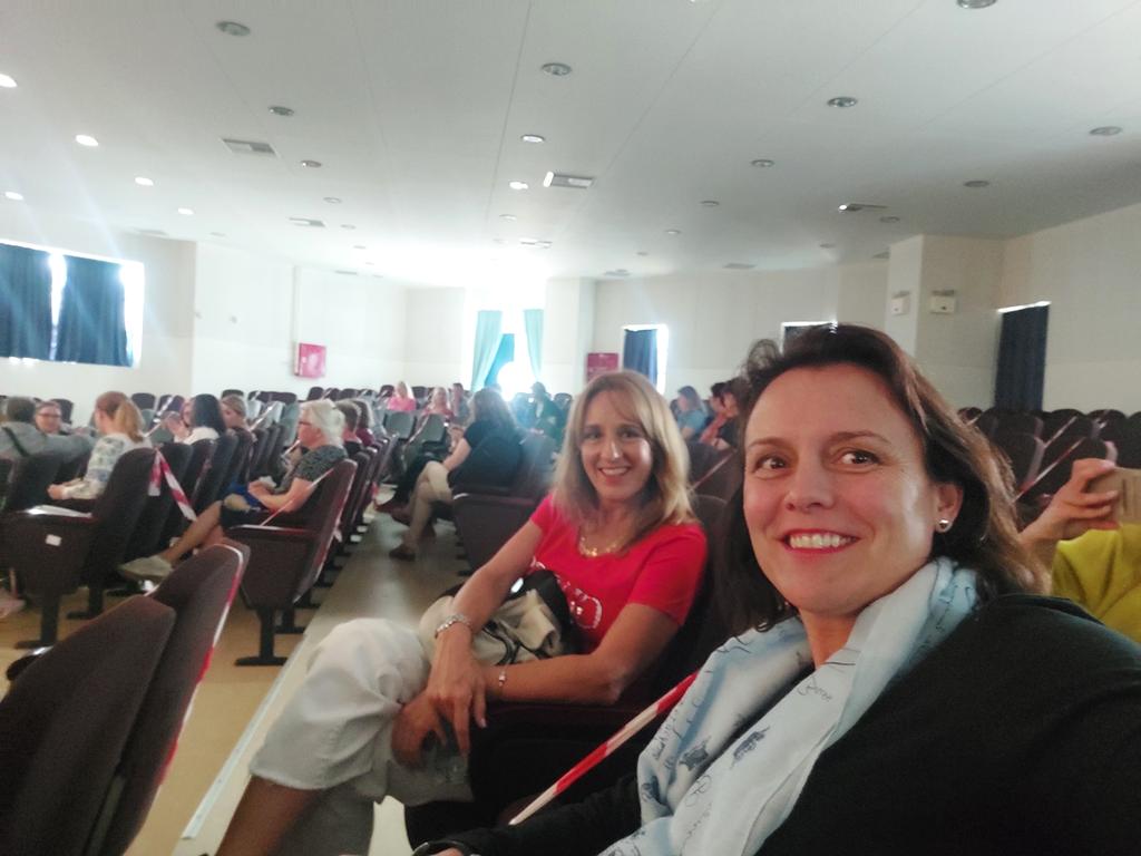 ipep_granada's tweet photo. Nuestras compañeras, Irene y Loly, compartiendo experiencias y aprendiendo sobre Education Management en Kalamata. #ka104 #erasmuspluses #ipepgranada @edpermanente #fadultis #desarrolllandounadimensioneuropea https://t.co/YZJUuyXJRN