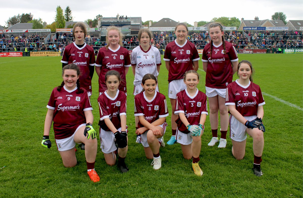 Allianz Cumann na mBunscol Gaillimh (@cnmbgaillimh) on Twitter photo Galway Mini Games girls team that played Leitrim on Sunday in Pearse Stadium.
Well done girls! <a href="/Galway_GAA/">Galway GAA Official</a> Galway Mini Games girls team that played Leitrim on Sunday in Pearse Stadium.
Well done girls! <a href="/Galway_GAA/">Galway GAA Official</a>