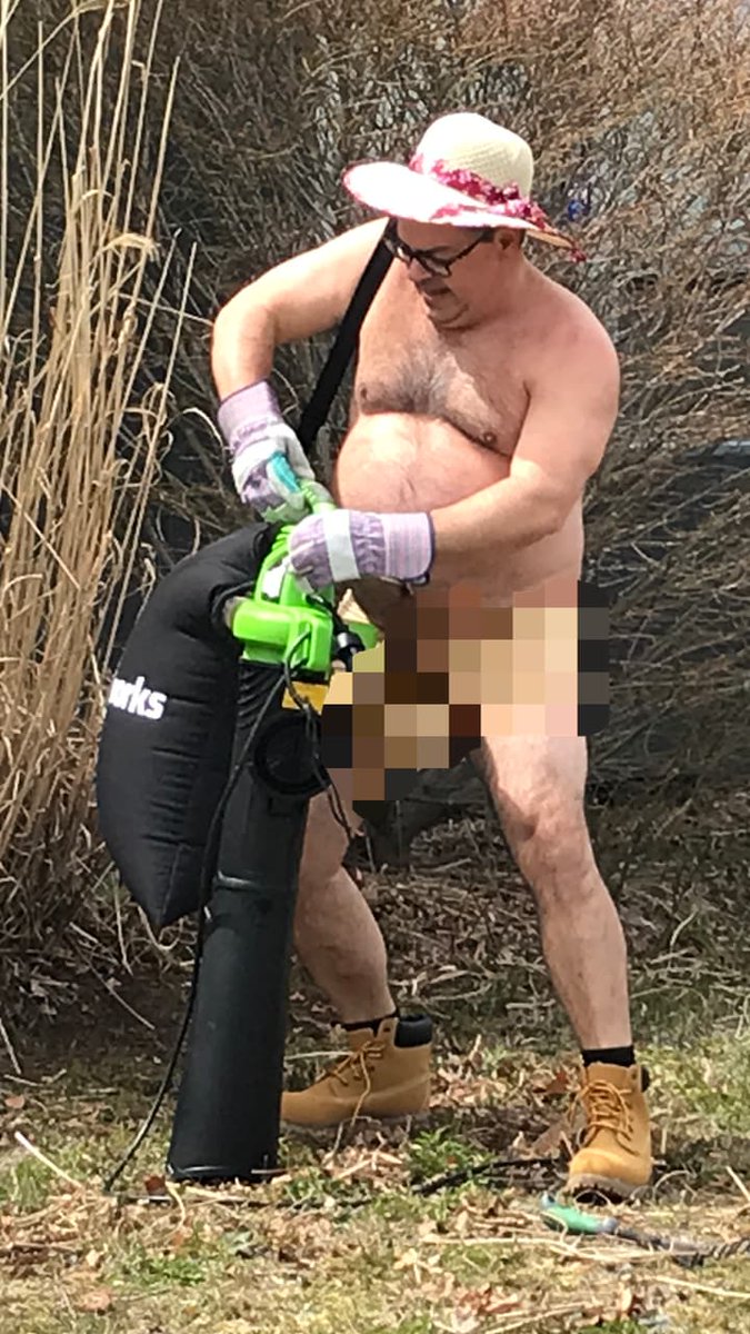 tpbplus's tweet photo. What the FUCK is Roachworks and why the FUCK are they billing SwearNet for gardening services? Pat? PAT WTF
#TheRoachApproach streams live in fuckin five! --Only on the SwearNet app: https://t.co/oMS2weD2wv https://t.co/51h48ywEVg
