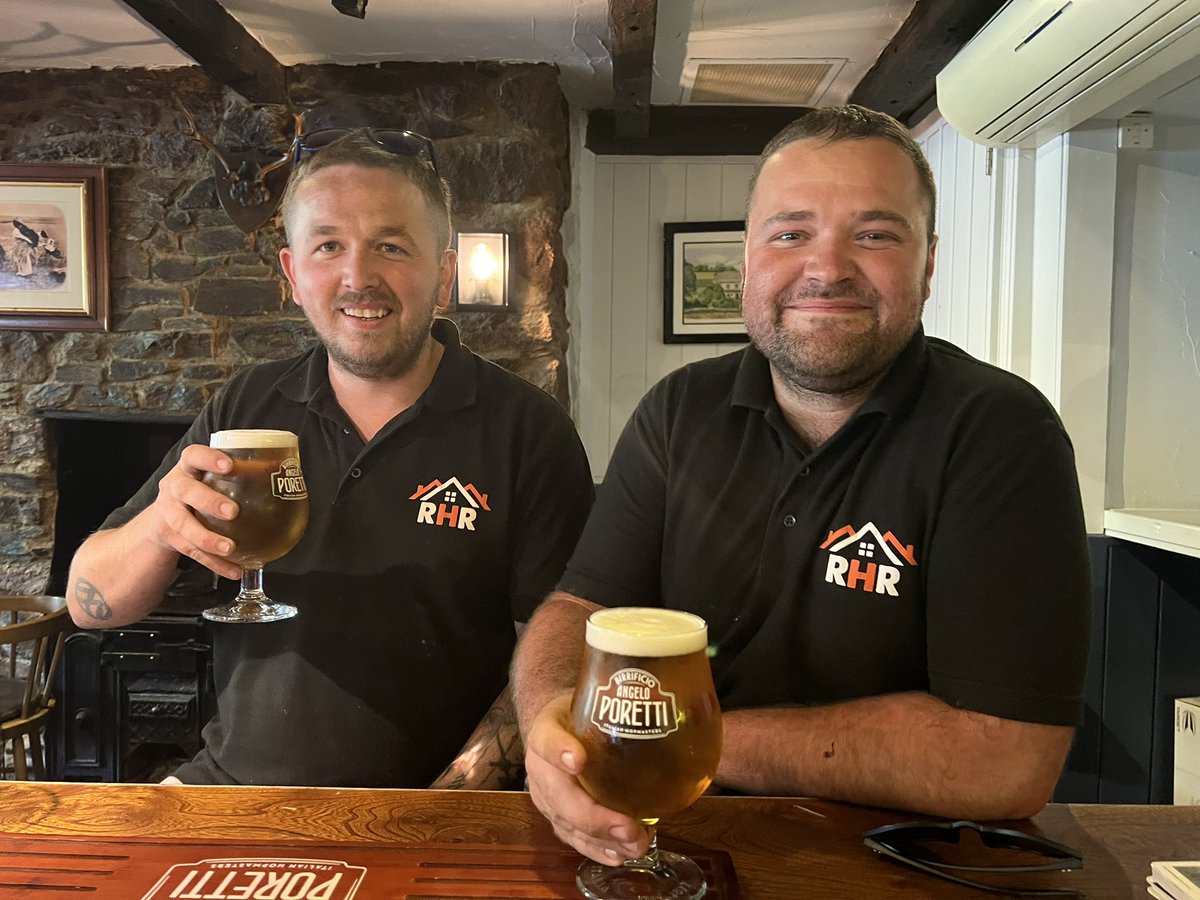 Polgooth_inn's tweet photo. The Polgooth inn celebrated Paul’s 60th birthday in style!
@PaulHeatonSolo  Thank you so much for letting us share your birthday with you - It’s Happy Hour Again 🍻🥂🥳🥂🍻 https://t.co/Mwscb3JMPm