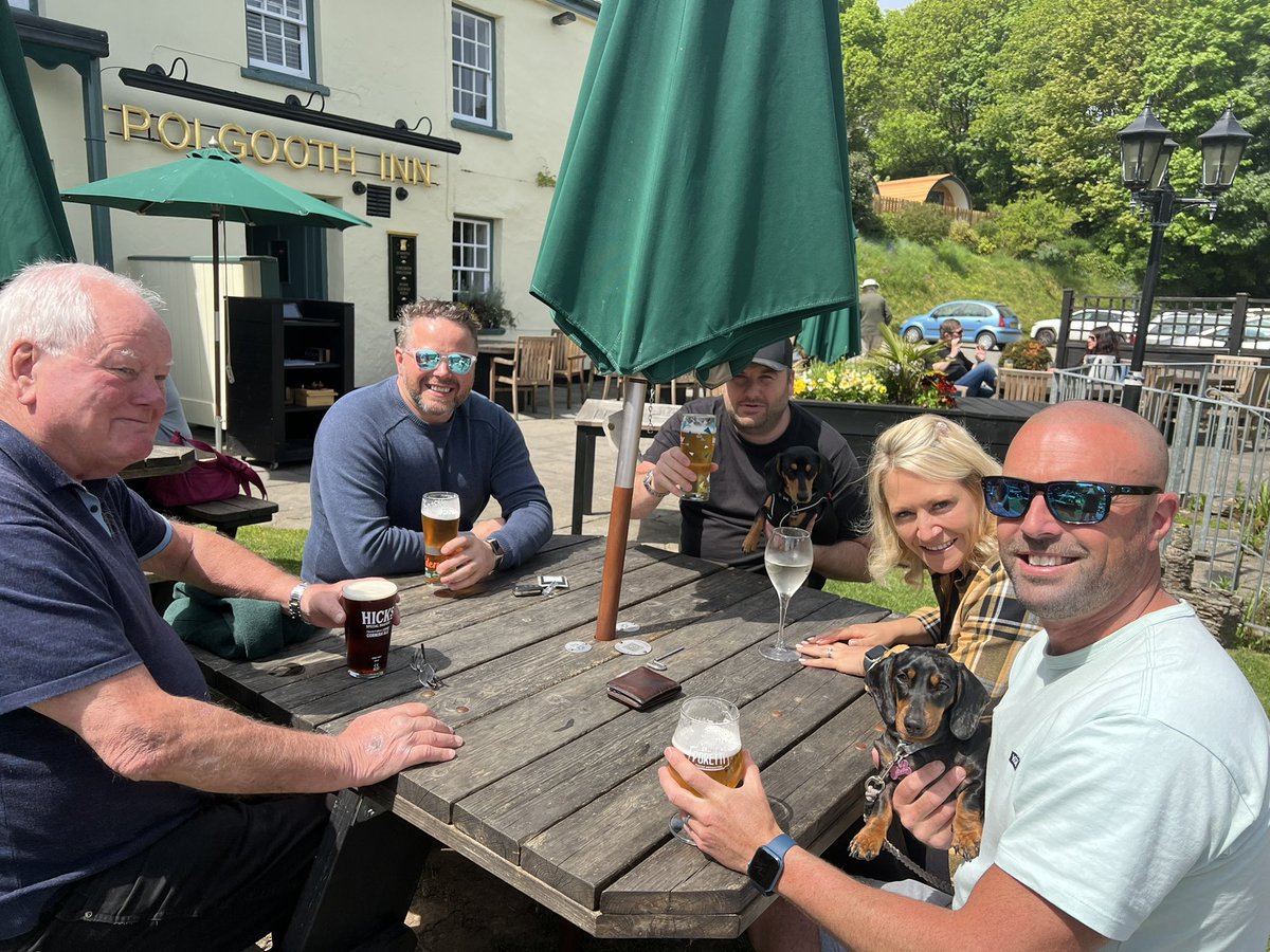 Polgooth_inn's tweet photo. The Polgooth inn celebrated Paul’s 60th birthday in style!
@PaulHeatonSolo  Thank you so much for letting us share your birthday with you - It’s Happy Hour Again 🍻🥂🥳🥂🍻 https://t.co/Mwscb3JMPm