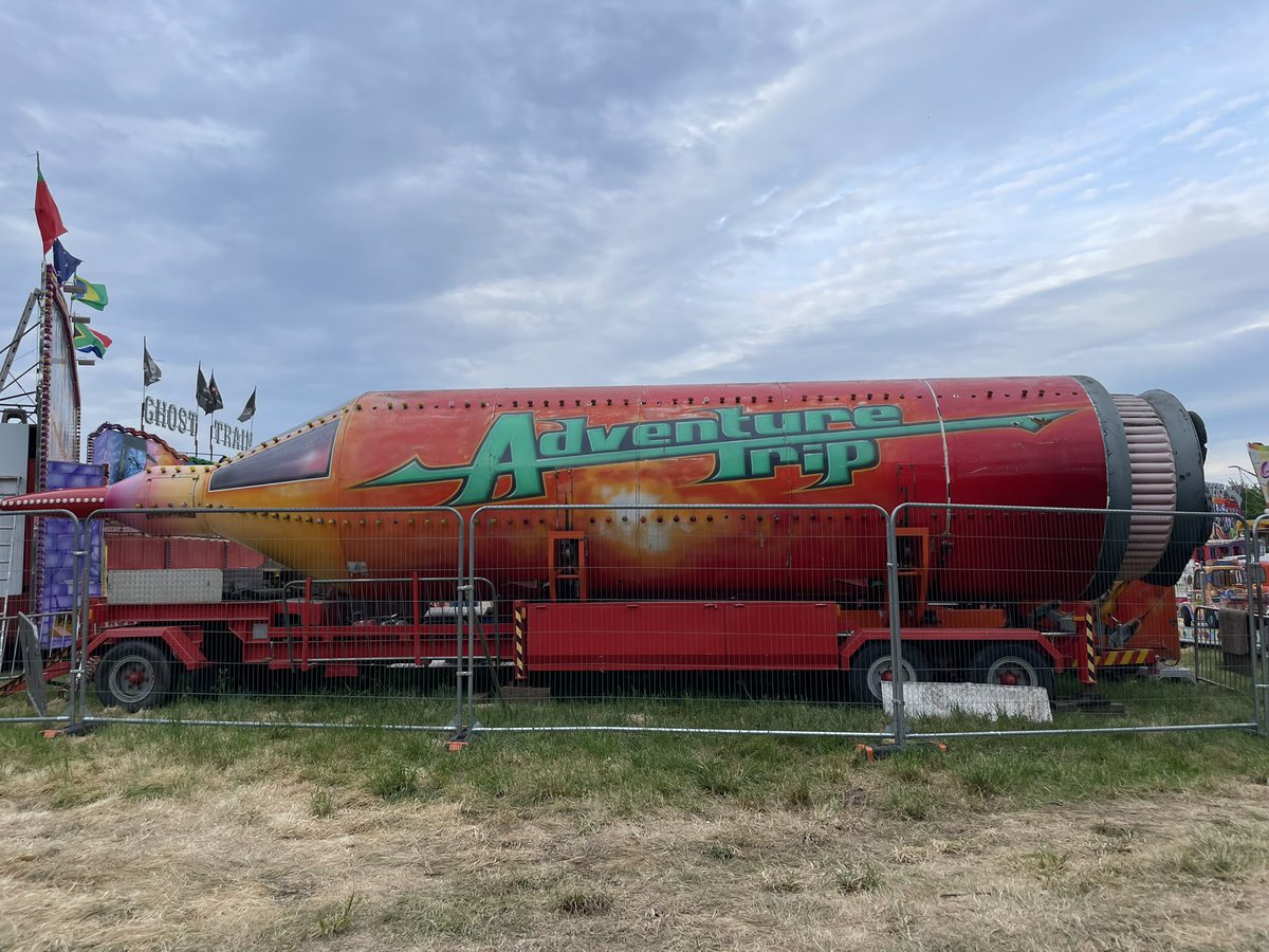 WNWandsworth's tweet photo. Adventure trip #putneycommon #familyfair #allouryesterdays https://t.co/7314lSBWP9