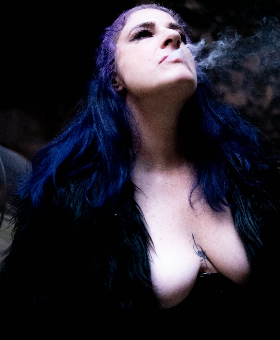 MsChellenyc's tweet photo. A real Dominant doesn't love the most beautiful submissive in the world, they love the submissive who can make their world the most beautiful. #FemmeDomNYC  #SadistwaSmile #NYCMistress @Ilovemisssimone @rubbergimp1 @LoftGoddess  #smokingFetish https://t.co/rVt48m8bnw
