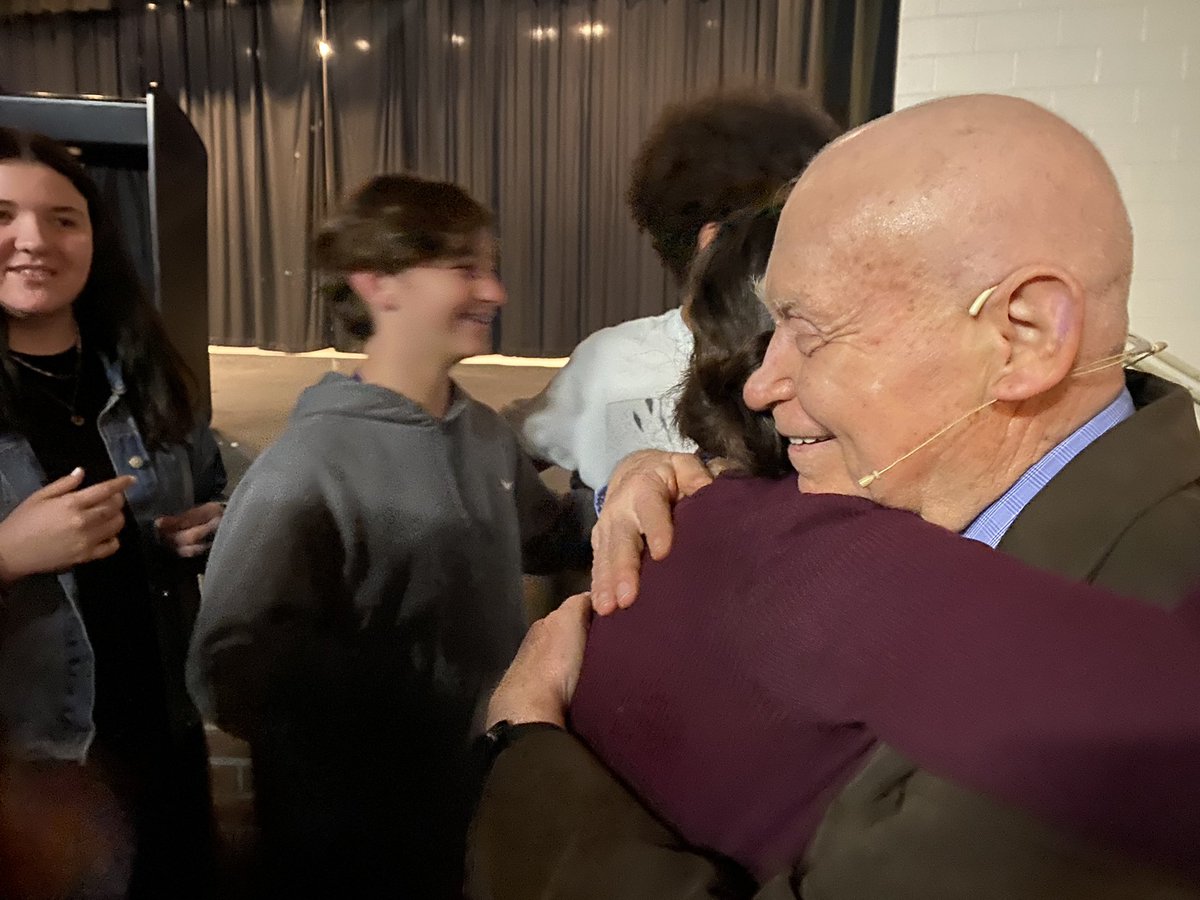 wmswildcat's tweet photo. Thank you to Holocaust survivor Sami Steigman for sharing his story and lessons of resilience with our WMS 8th grade students. It was a powerful and moving presentation. @TheKCSD #YouBelong #ProudToBeaWildcat https://t.co/Jn9cAzONPc