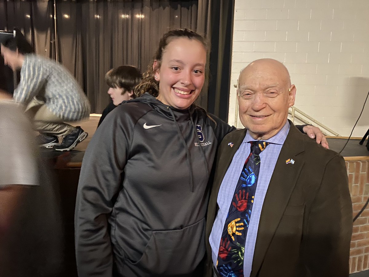 wmswildcat's tweet photo. Thank you to Holocaust survivor Sami Steigman for sharing his story and lessons of resilience with our WMS 8th grade students. It was a powerful and moving presentation. @TheKCSD #YouBelong #ProudToBeaWildcat https://t.co/Jn9cAzONPc