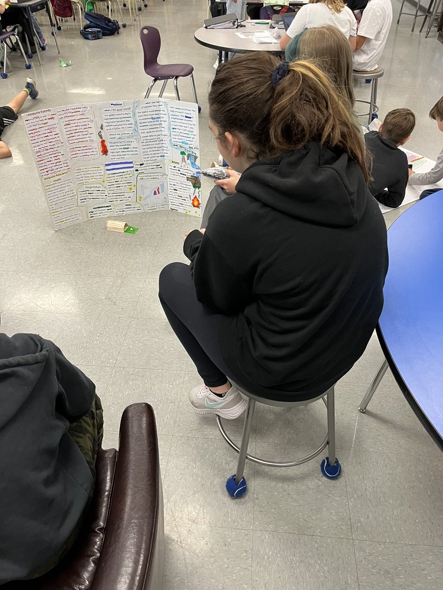SuperbSixes's tweet photo. Working on our Iroquois Confederacy trifolds. Ask me what I learned. #GordFord https://t.co/JNOMD9O2T3