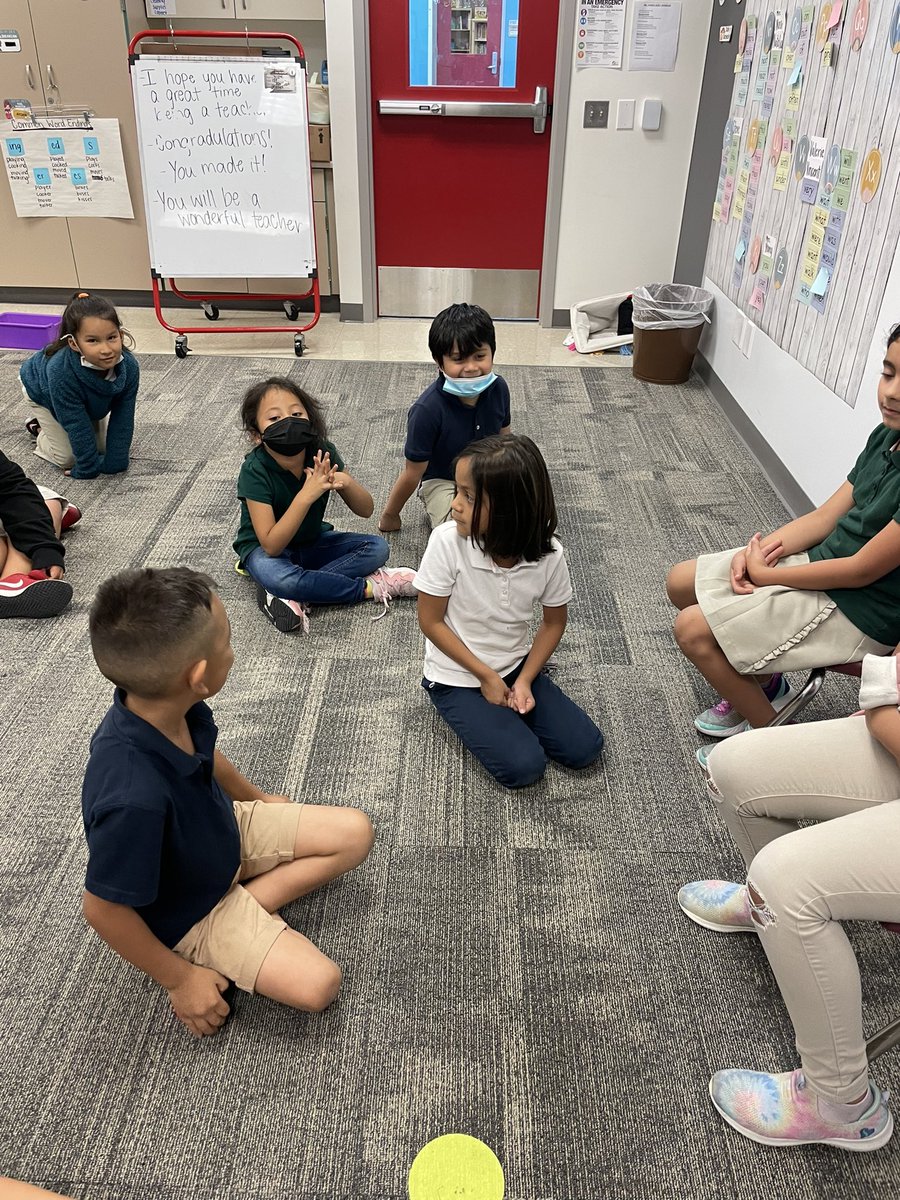 HannahHaas413's tweet photo. Q&amp;A Visit #1 from some of @MrsDeHart7’s second grade students! My first graders (almost second graders) are so excited for what’s coming next year😄 https://t.co/25RWdTz6X5