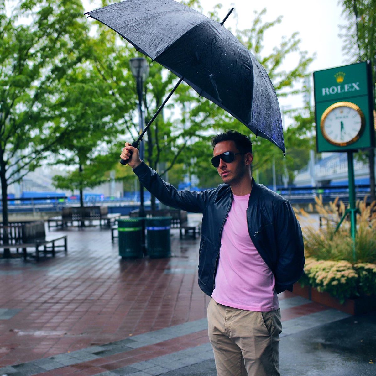 chasermusic's tweet photo. Somewhere….📍
Who can guess Where?
#Chaser #Traveling #Twitter
#ChaserMusic #DJChaser #music #hard #edmlife #dancemusic #artist #chaserrolexedm #edmlifestyle #edmboys #edmgirls #usopen #tourlife #DJlife #DJ #aroundtheworld #photo #nyc #tennis #picturesofnewyork https://t.co/7GIKXHz4tw