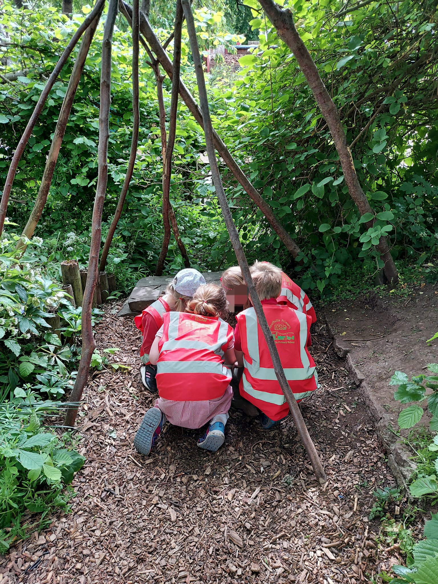 Southville Primary School on Twitter "Badger Class also hunting for