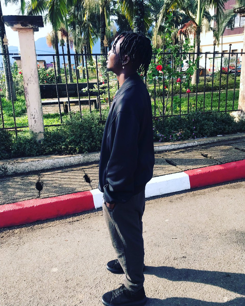Kilosmith9's tweet photo. Am sorry if I ever hurt you.
Life is too simple to live.
It’s not all about music or who we are related today but it’s just all about the future.
Love is the key https://t.co/pJZkMkNK6G