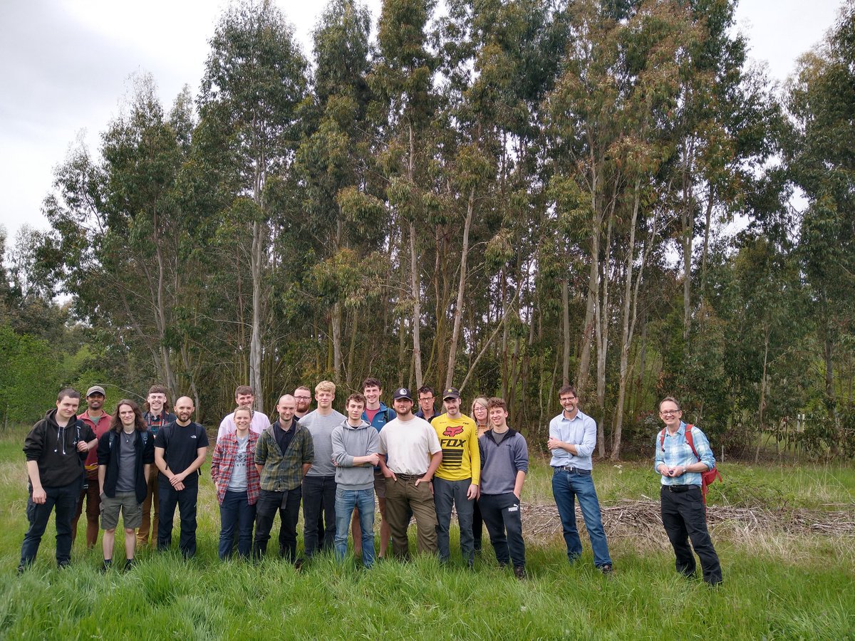 DortheVilladsen's tweet photo. Day 1 NSF Lowland Study Tour 2022. 2nd year students @Daneshill Lakes visiting an example of energy forest. Thanks to Ted Woodside from Nottinghamshire County Council, Green Spaces. Counteracted by pilgrimage to Major Oak in walking distance from the hostel @CumbriaUni @UoCNSF https://t.co/H9nkSEzCuh