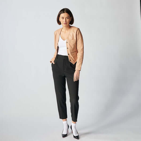 gear_jackets's tweet image. A traditional modern charm that inspired our Manchester full-grain leather Jacket for women
Original Price: 205$
SALE Price: 129$
Buy now:  leatherjacketgear.com/products/women…
FREE shipping in Australia 🇦🇺 USA 🇺🇸 Canada 🇨🇦  Europe🇪🇺  UK 🇬🇧 &amp;amp; Worldwide
#fashion #leatherjacketgear #Manchester