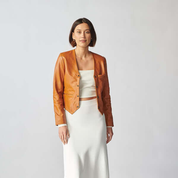 gear_jackets's tweet image. A traditional modern charm that inspired our Manchester full-grain leather Jacket for women
Original Price: 205$
SALE Price: 129$
Buy now:  leatherjacketgear.com/products/women…
FREE shipping in Australia 🇦🇺 USA 🇺🇸 Canada 🇨🇦  Europe🇪🇺  UK 🇬🇧 &amp;amp; Worldwide
#fashion #leatherjacketgear #Manchester