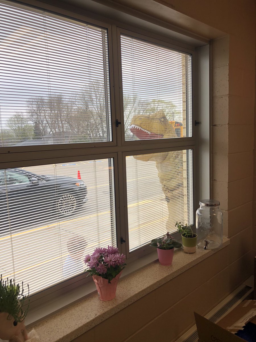 Just your typical parent pick up at Salem Hills ❤️<a href="/isd199/">IGH Schools</a>