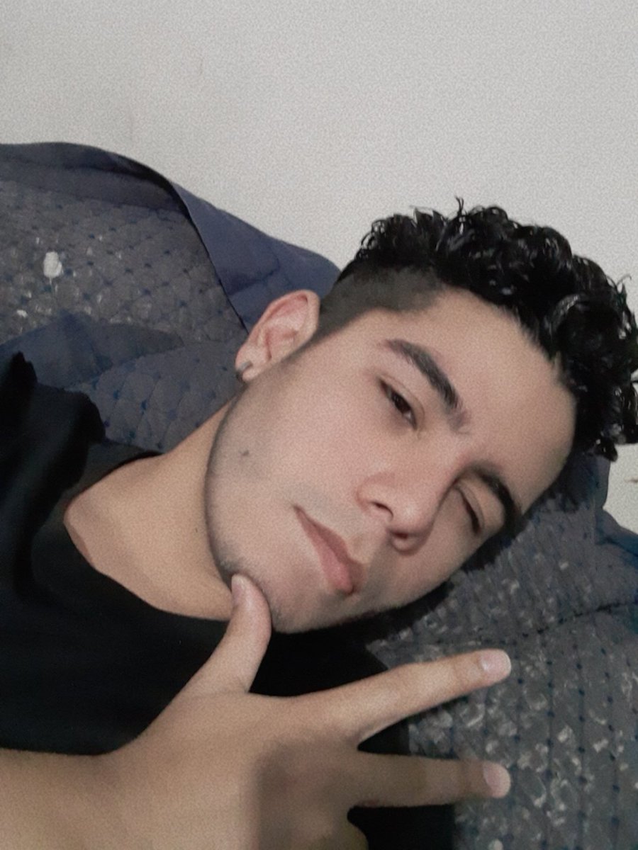 eduarvicious's tweet image. Me siento bien y ya🤍