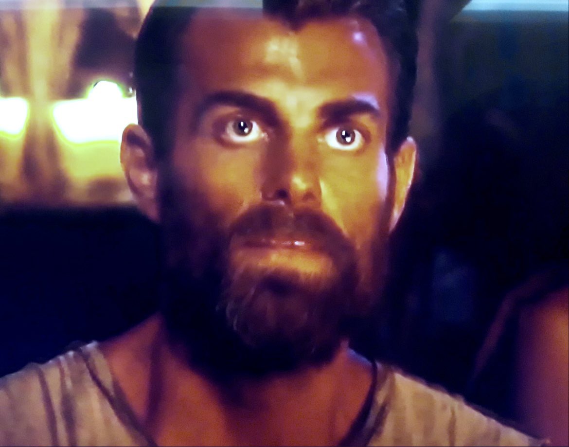 true_disasterr's tweet photo. Same vibes🤫 #survivorGR https://t.co/gApWnflSue