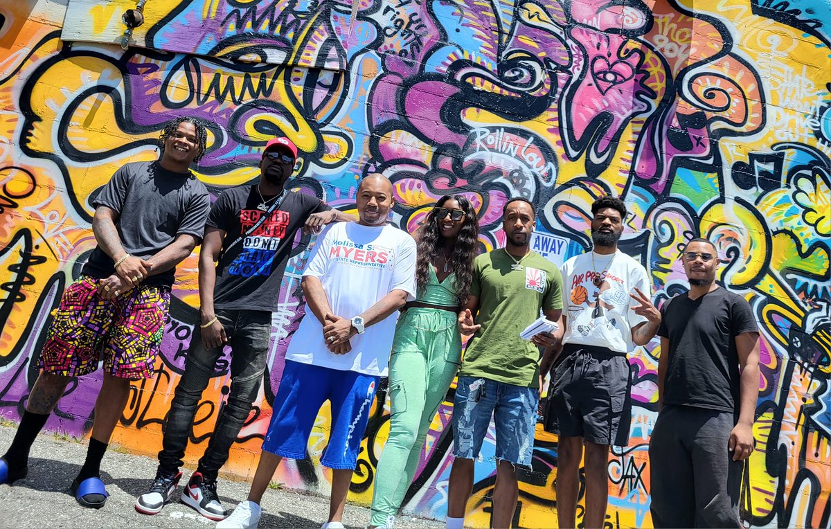 Apex Coture Mag! tweet media