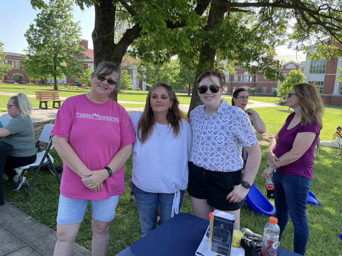 Dr.Sean Simons and Dr.Jessica  Branch have successfully organized and hosted a community event focused on Autism Spectrum Disorder. Pet therapy was also involved. It is a great day to have this event. Lots of representatives from mental health clinics and school psych programs.