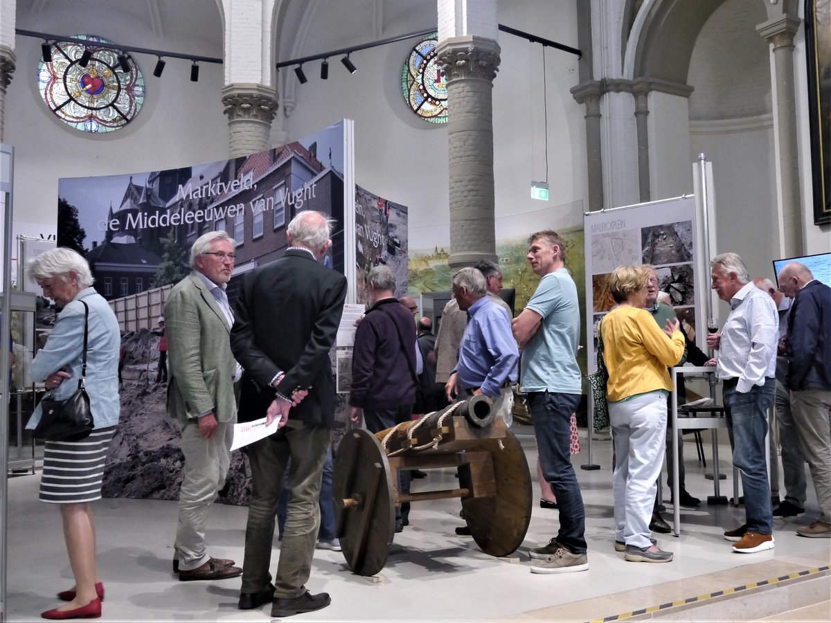 Expositie 'Het middeleeuwse Vught' op 8 mei geopend in <a href="/DePetrusVught/">@depetrus.nl</a>  #Vught. Nog te zien tot en met 3 juli tijdens de openingstijden van DePetrus. vughtsmuseum.nl/2022/05/09/exp…