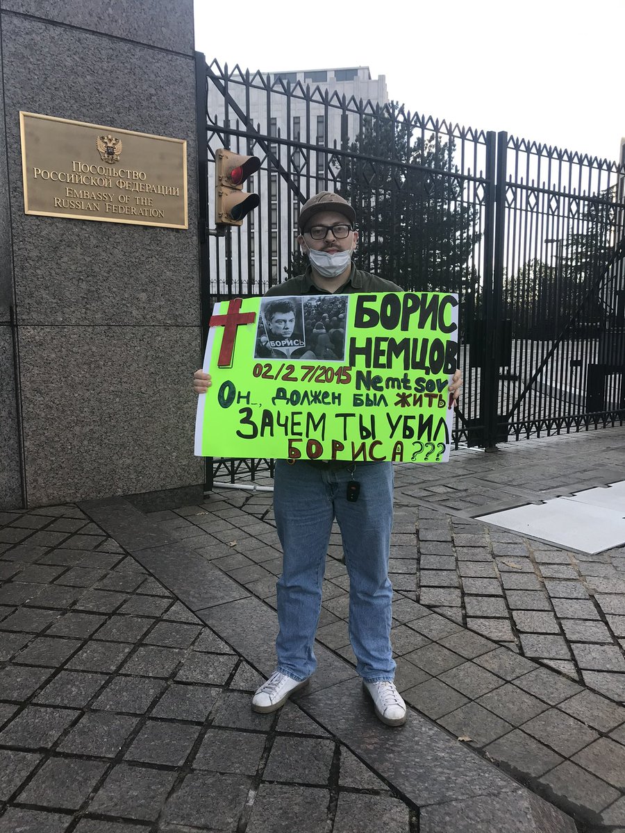Alexander_Mizeu's tweet photo. @arestovych Скоро персонально старый и больной дед ответит за всех и за каждого убитого, изнасилованного, истерзанного, измученного, избитого человека..! @Alexander_Mizeu #mizeu #alexandermizeu #mizeualexander https://t.co/M8KAY6RXm6