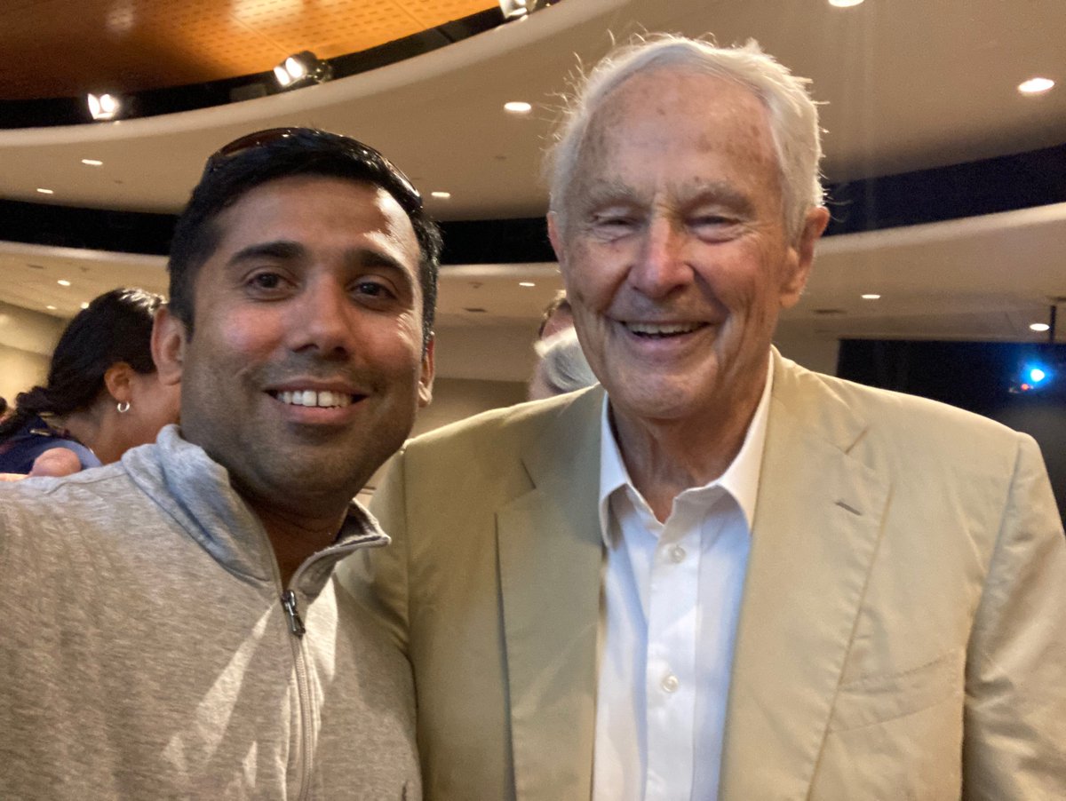 Last week I had the privilege to meet Rebecca and Jon Brumley at <a href="/TXVentureLabs/">Texas Venture Labs</a> business plan competition!

Congrats <a href="/Snarr3D/">Snarr3D Inc.</a> on winning....

#entreprenuership #business #mootcorp