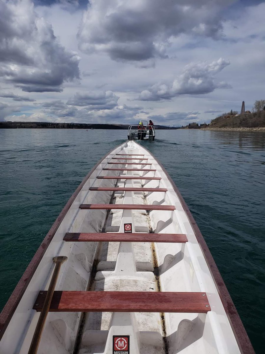 yycDBS's tweet photo. Huge thanks to Boat Patrol and Conrad Buzogan for steering our boats safely to the north end of the reservoir, such rockstars!
#paddlesupyyc #yycdbs #calgarydragonboatfestival #boatpatrol #glenmorereservoir #rockstarsteers https://t.co/TayZFOHayo