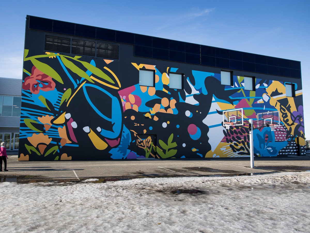 EPSBNews's tweet image. Students, staff and the community were buzzing 🐝 with excitement last week! We’re celebrating the grand opening of seven #EPSB schools this spring and kicked things off with Aleda Patterson School and @EPSBGarth. #yeg