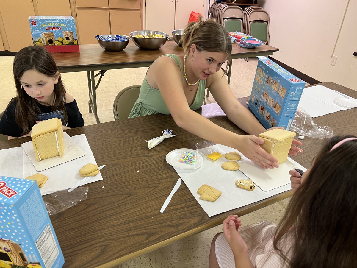 SCOS_parish_'s tweet photo. Kids Club for the month of May was a great evening! Kids made cookies, built chicken coops for spring, played outdoor games, and decorated sidewalks for Mother's Day. #LifeatSiena https://t.co/NJbh79mGCP