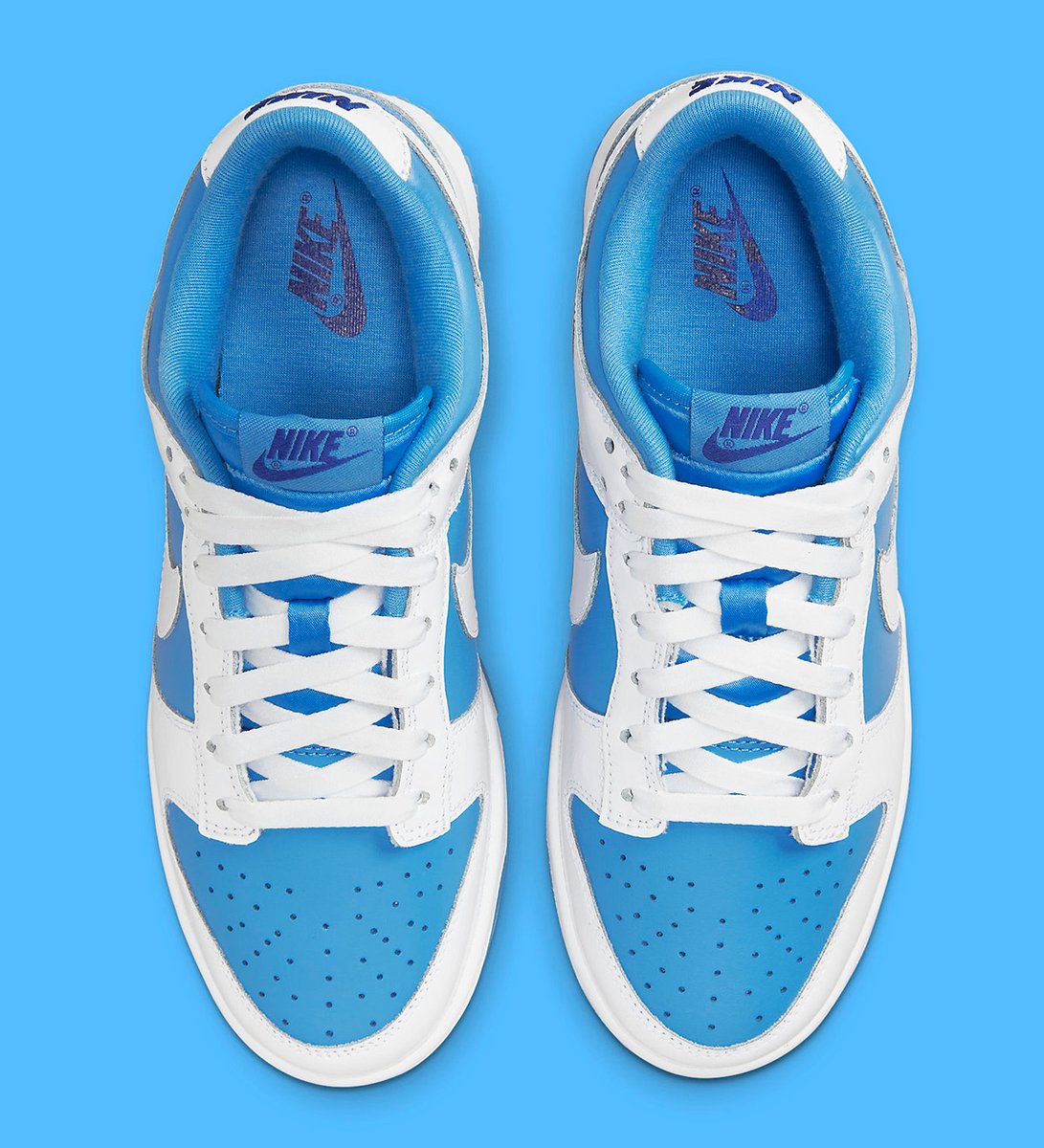 TheSiteSupply's tweet photo. Nike Dunk Low "Reverse UNC"

Cop or Drop? 

✍🏻 @HOUSEOFHEAT https://t.co/iJhytABWNY