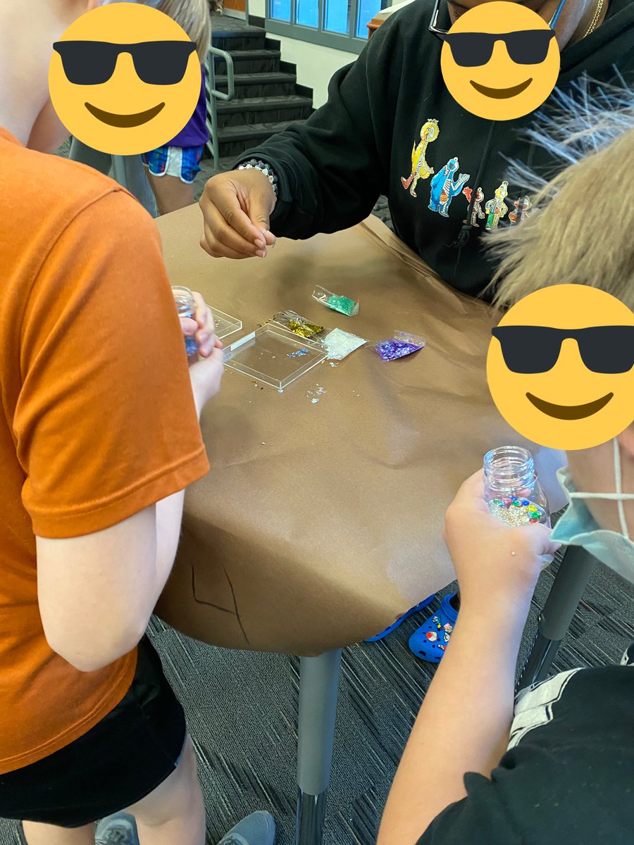 Hopewell Middle School Library tweet media